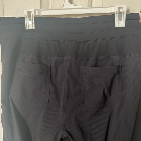 LULULEMON PANT sz 10 - Picture 3 of 5